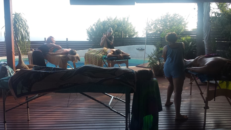 massage lomi lomi